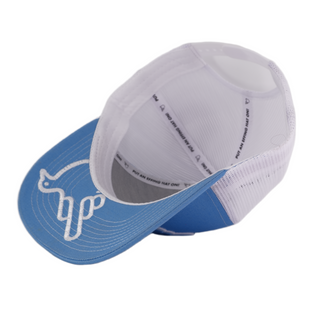 Gorra trucker snapback de malla azul de Real Man